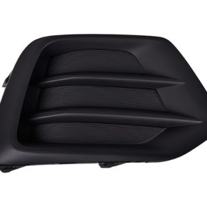 REJILLA FASCIA DELANTERA CV TRAX 17-20 S/HOYO P/FARO LS L4 4 CILINDROS 1.8L 5 PUERTAS DER