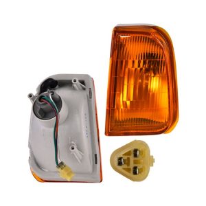 CUARTO FRONTAL SZ SIDEKICK 89-98 AMBAR C/FOCO DEPO IZQ