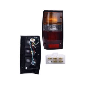 CALAVERA DG RAM PU 50 87-93/L200 87-96 C/FOCO FILO NEGRO LUCID DEPO (U.T.P) IZQ