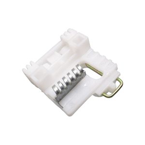 REPUESTO DE ELEVADOR JP LIBERTY 02-04  BASE CORREDERA CHICA 1 PIEZA PLASTICO GENERICA Izquierdo Trasera